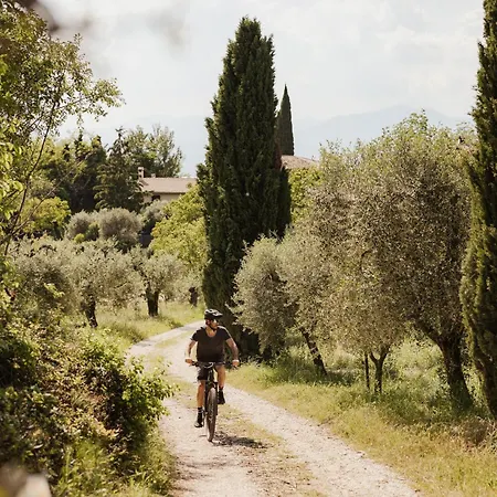 Cape Of Senses 5* Torri Del Benaco