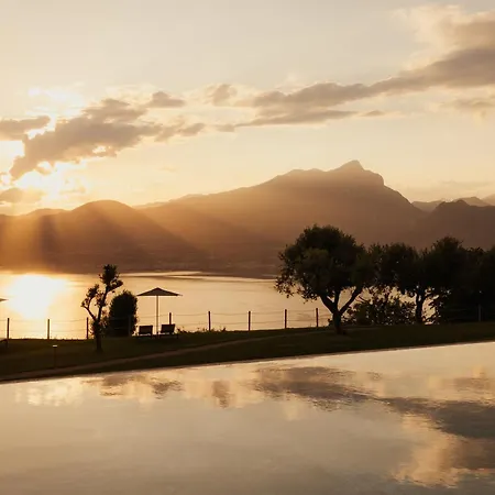 Cape Of Senses فندق توري ديل بيناكو